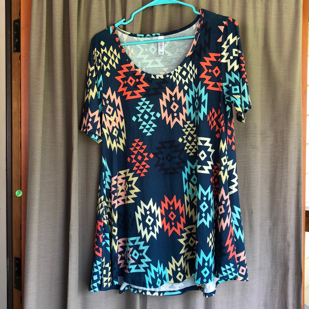 Lularoe swing tee